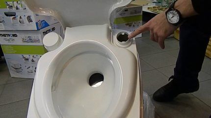 Что такое биотуалет: принцип действия и специфика использования автономной сантехники Биотуалет Thetford Porta Potti Qube 365
