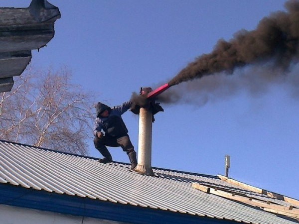 Чем утеплить асбестовую трубу дымохода, кирпичные, металлические каналы Чем утеплить асбестовую трубу дымохода, кирпичные, металлические каналы