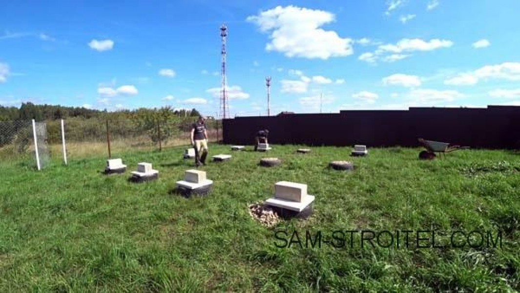 Самый простой и дешёвый фундамент из покрышек своими руками