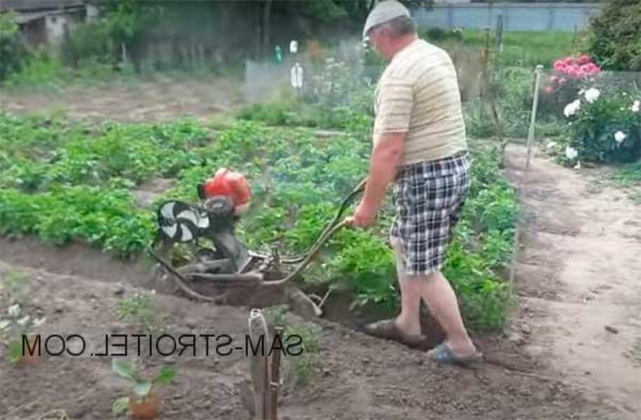 Сделал окучник для картофеля из двигателя мото косы окучник своими руками